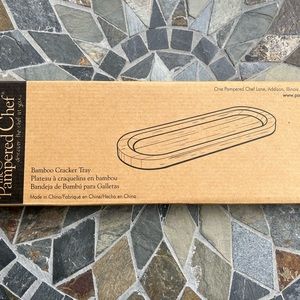 Pampered Chef Bamboo cracker tray